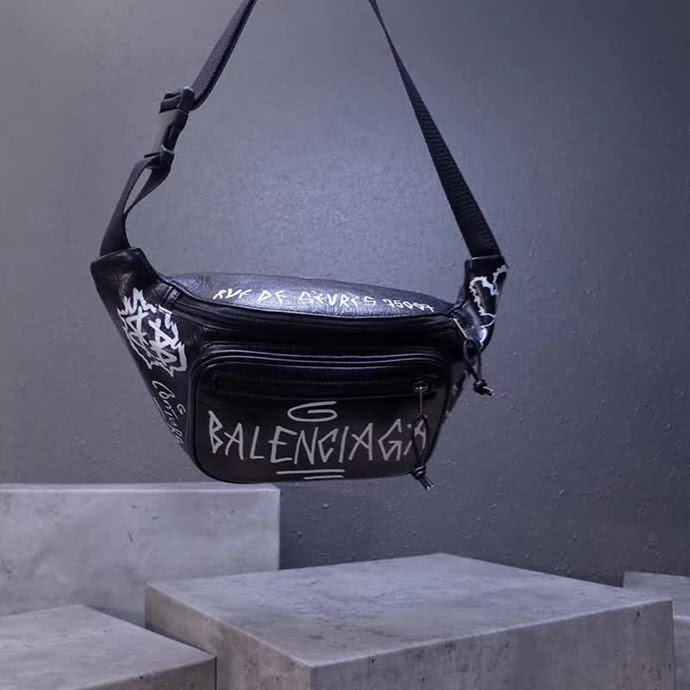 BALENCIAG巴黎世家 頂級原版品質 EXPLORER塗鴉款胸包 腰包 182788  BL1540